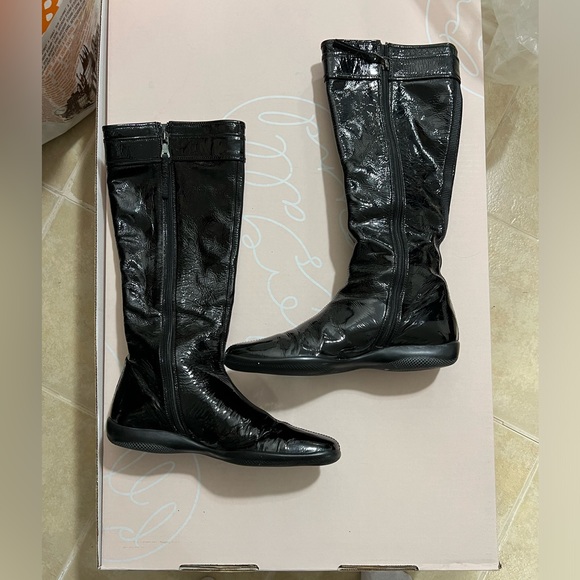 Prada boots size 36.5 - Picture 2 of 3